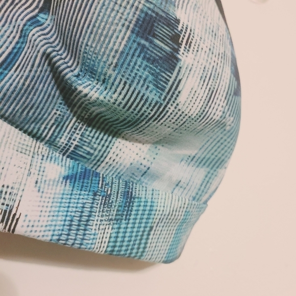 Lululemon | Sun Dazed Multi Blue Printed Mesh Racerback Sports Bra (Size 4) - Picture 8 of 13
